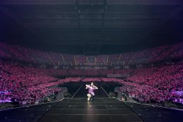‘TAEYEON’ ครองบัลลังก์ศิลปินหญิงเดี่ยวเกาหลีคนแรก ที่ประสบความสำเร็จกับการจัดคอนเสิร์ตเดี่ยว 2 รอบการแสดง ณ อิมแพ็ค อารีน่า และบัตรจำหน่ายหมดกว่า 18,000 ใบ ด้วยคอนเสิร์ตสุดยิ่งใหญ่ TAEYEON CONCERT - The ODD Of LOVE in BANGKOK 